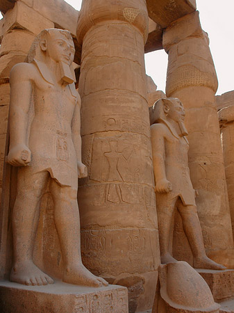 Fotos Statuen am Luxor Tempel