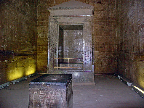 Foto Ausstellung im Horus Tempel