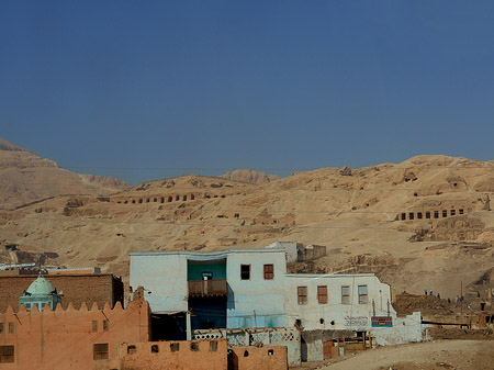 Foto Fahrt zu den Kolossen von Memnon