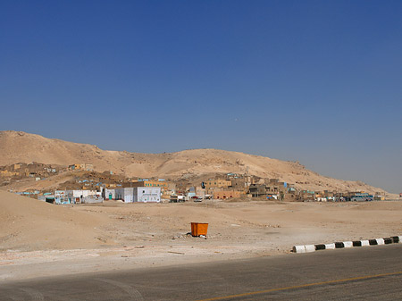 Foto Fahrt zu den Kolossen von Memnon - 