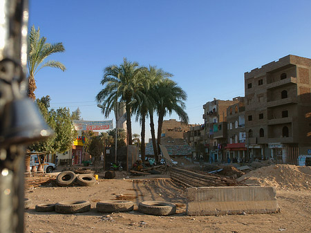 Fotos Bahnübergang | Luxor