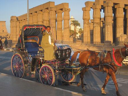 Luxor Tempel bei Sonnenuntergang Foto 