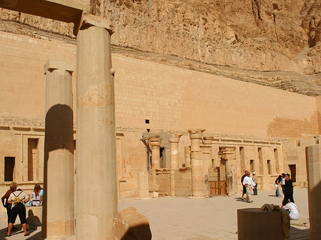 Eingang zu Tempel der Hatschepsut