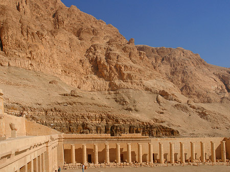 Foto Eingang zu Tempel der Hatschepsut