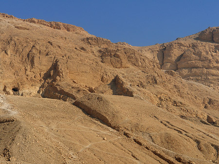 Fotos Eingang zum Tempel mit Berg
