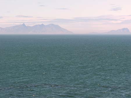 Foto Der Tafelberg hinter dem Meer - 