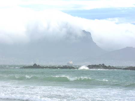 Der Tafelberg mit Wasser